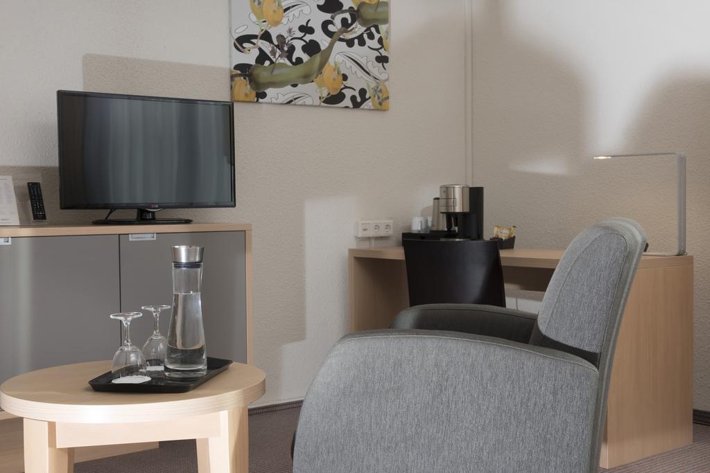 Mercure Hotel Duesseldorf Neuss Oda fotoğraf